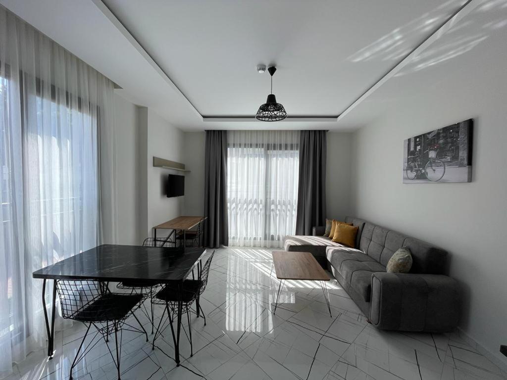 Lotus Apart Apartamento Kusadası Exterior foto